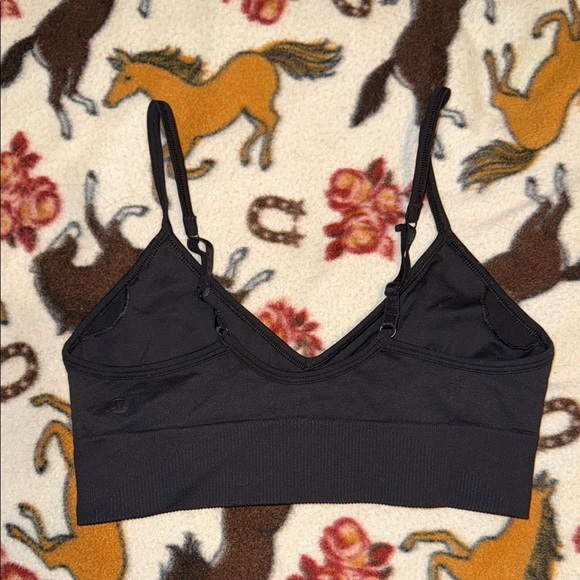 Lululemon Ebb to Street Bra - Picture 1 of 4